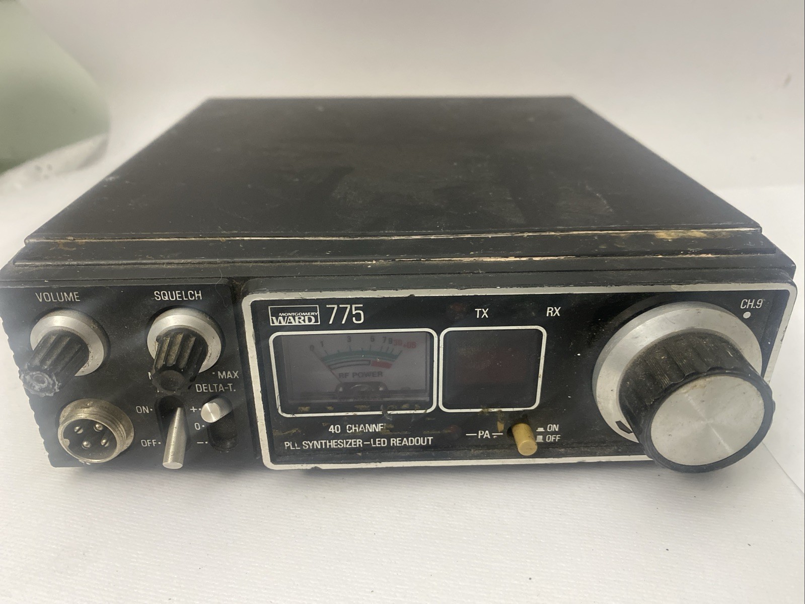 Rare Montgomery Ward 40 Channel CB Radio Model GEN775A Untested. V81