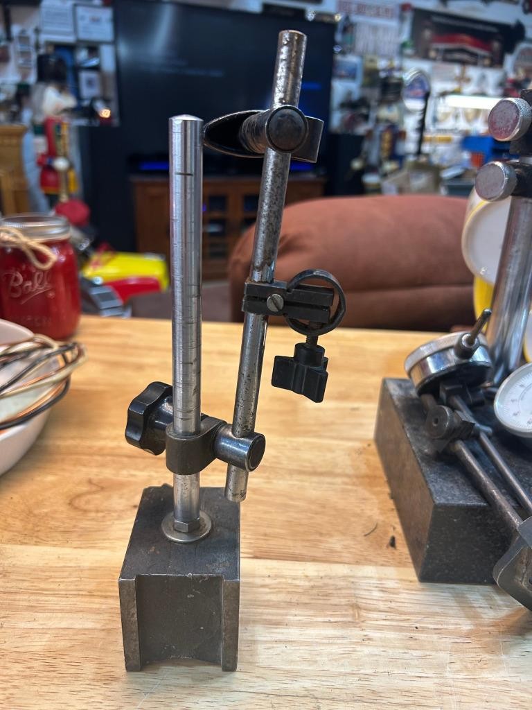 Adjustable Magnetic Base Indicator Holder
