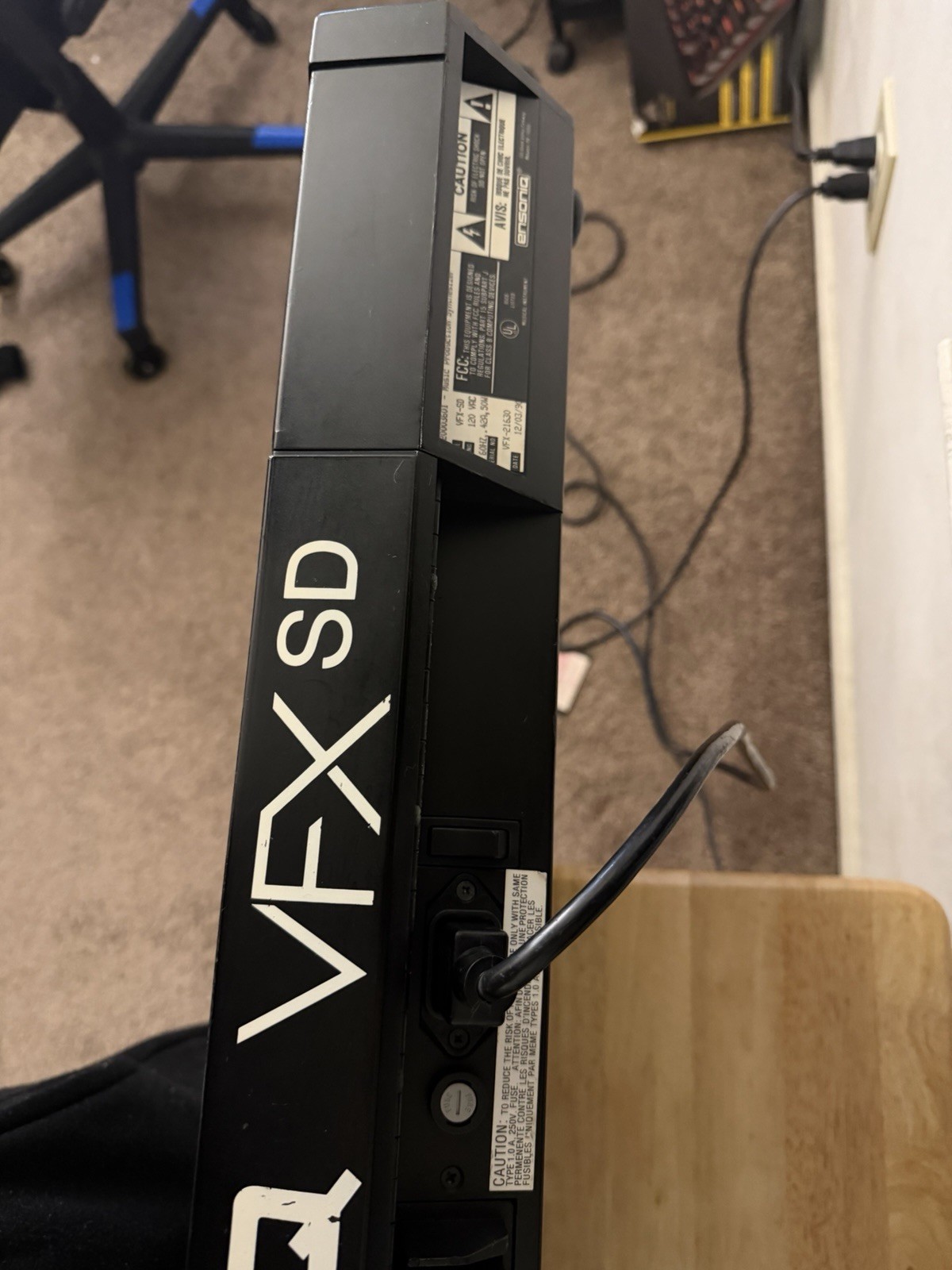 Ensoniq VFX-SD Keyboard: 61 Key Wavetable Synth 24 Track Production W/ ROM