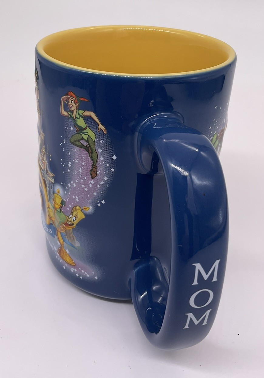Disney - 15 Magical Years - Winnie The Pooh - Disneyland Paris - 3D Mug " MOM "