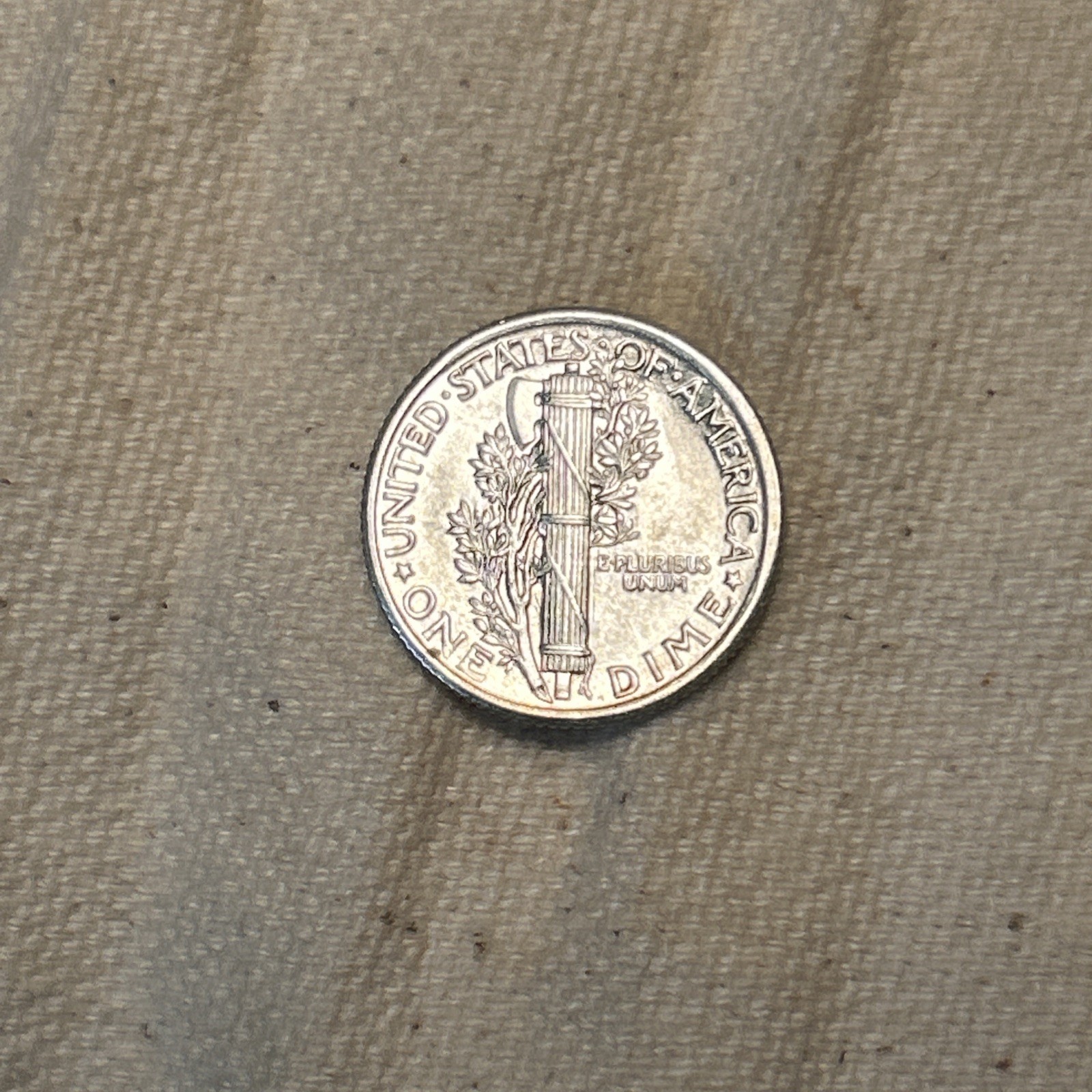 1917 Mercury Dime, Lustrous Solid Gem BU++ FSB, Full Split Bands #SC