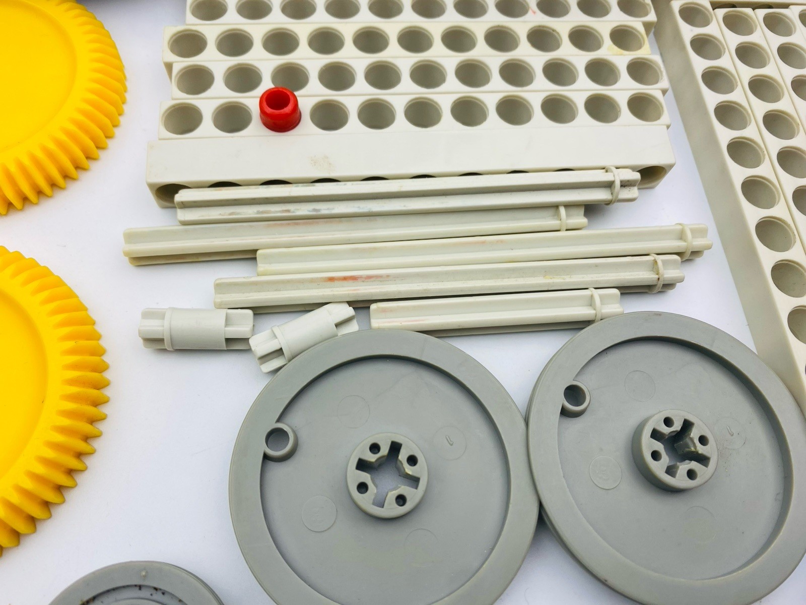 Thames & Kosmos Replacement Gears & Pieces – Rare STEM Educational Toys
