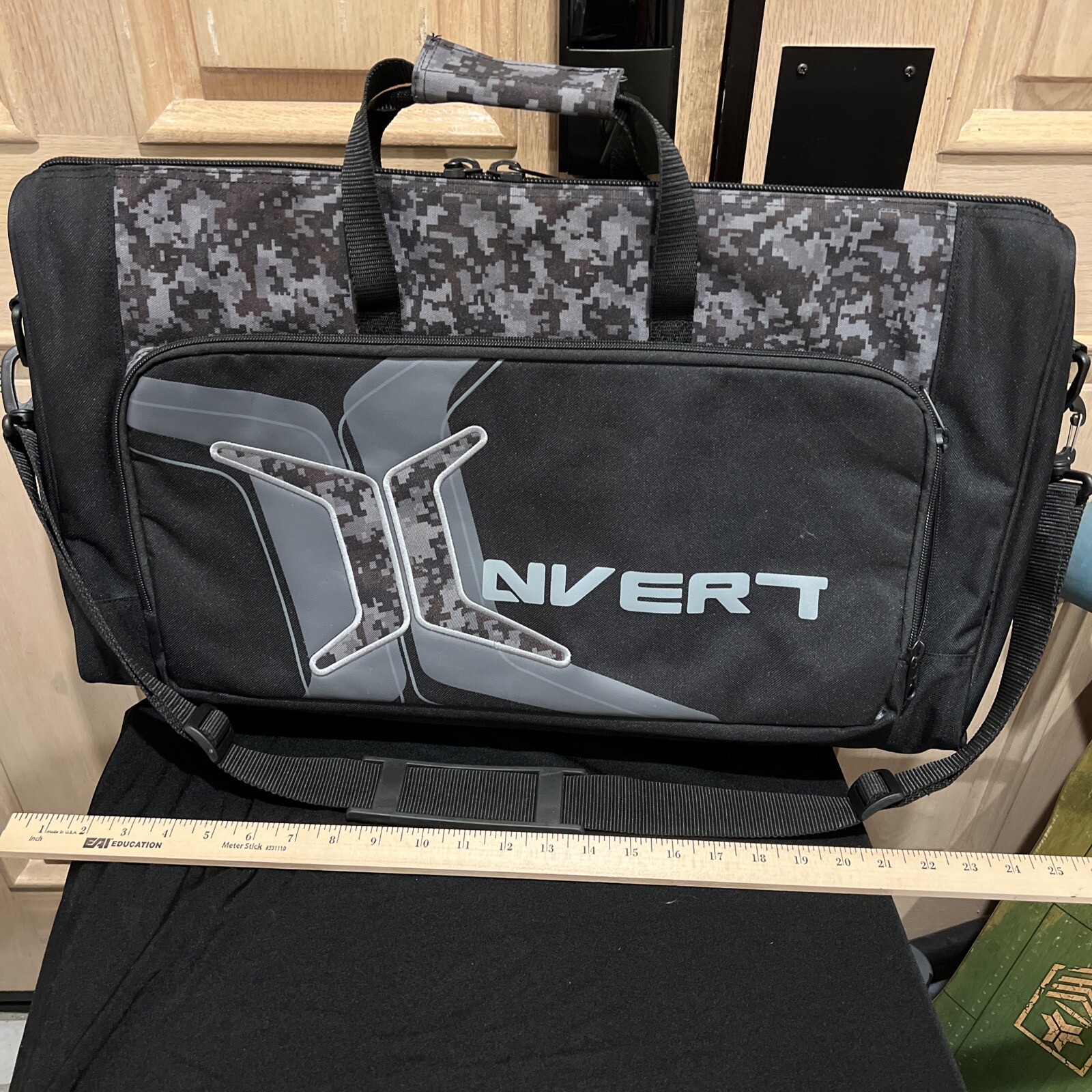 Deluxe INVERT 22x14x6 Paintball Gun Barrel Mask Tank Gear Tool Padded Case Bag