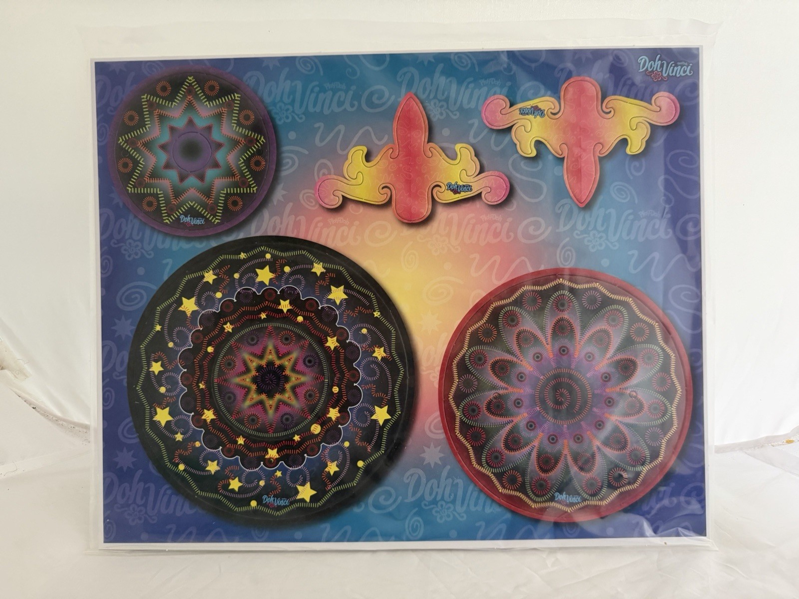 DohVinci Spotlight Spin Studio Craft Kit by Hasbro Other