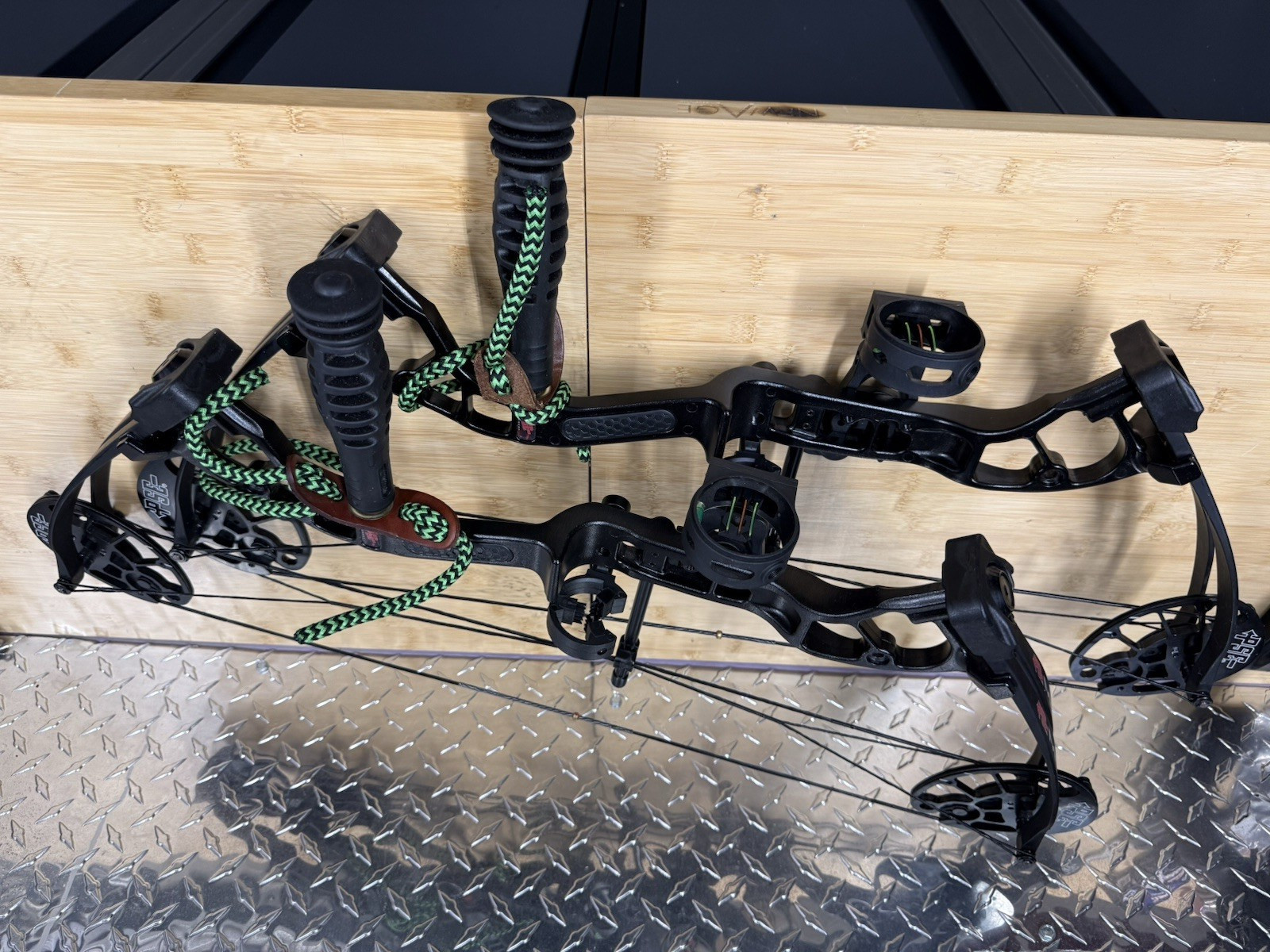 PSE Archery RH 70lb Mini BurnerCompound Bow (each)