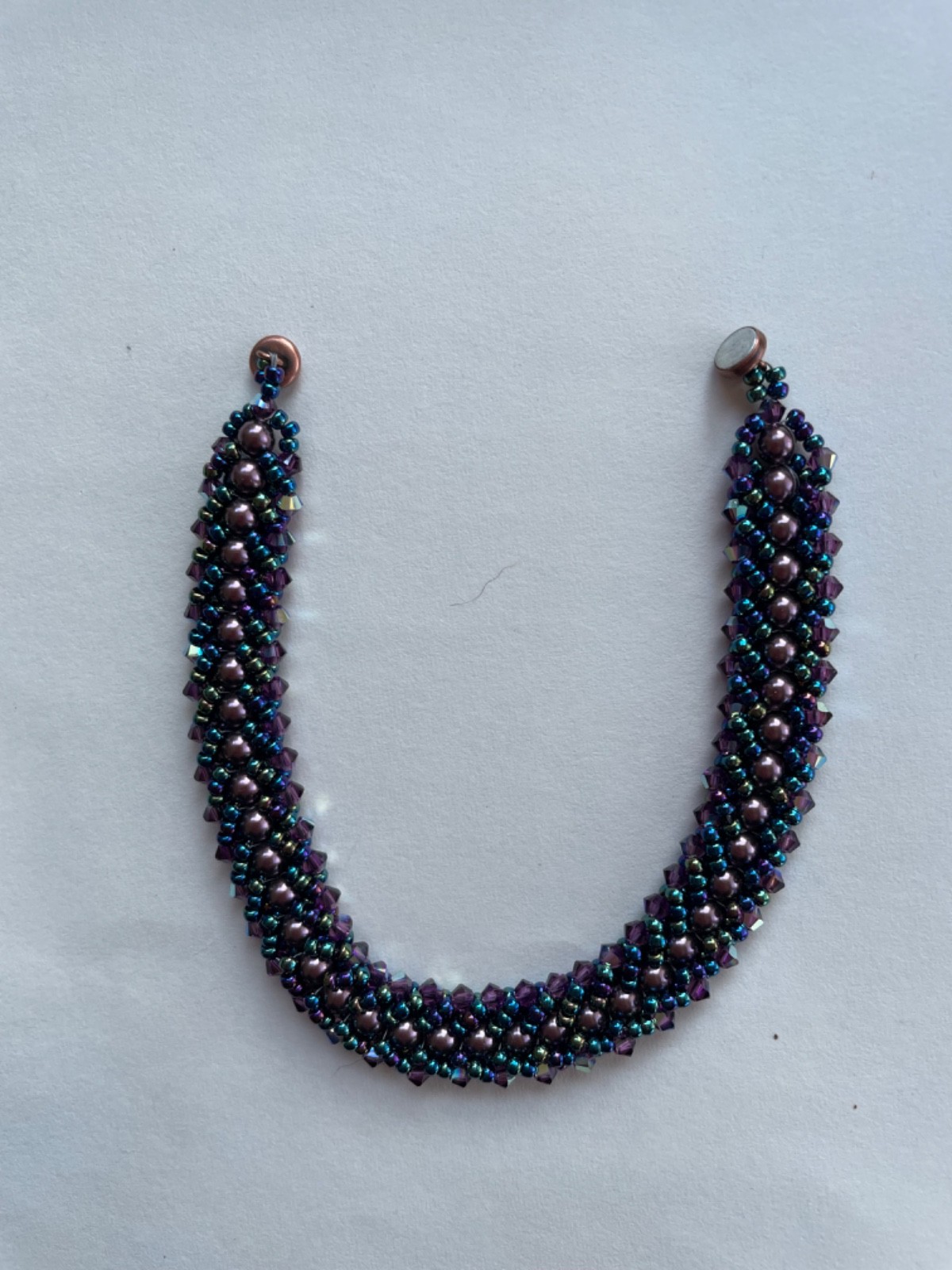 Set of 2 handcrafted irridescent beaded bracelets