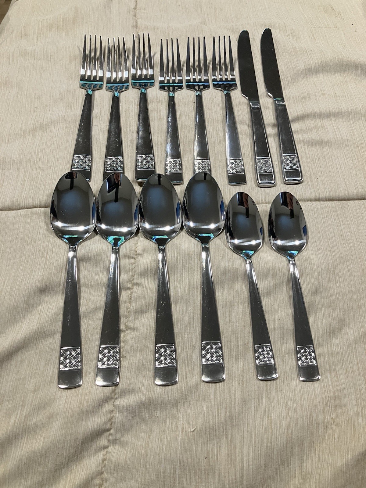 14 pcs Pfaltzgraff Carlisle Stainless Steel Flatware China