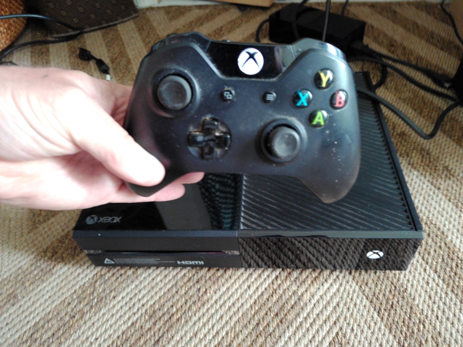 Microsoft Xbox One Model 1540 500GB Console And Controller Only Tested & Working