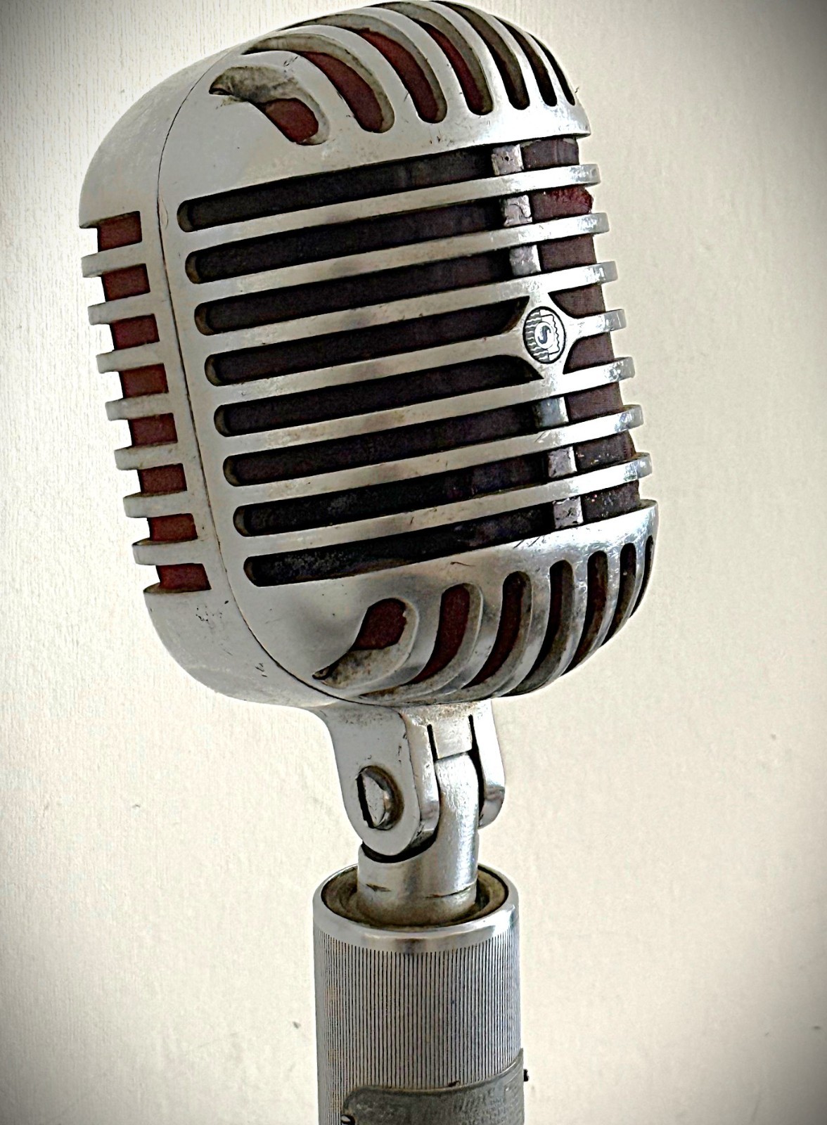 1950's Shure 556B Dynamic Microphone, working, includes adapter cable-stand-HEAR