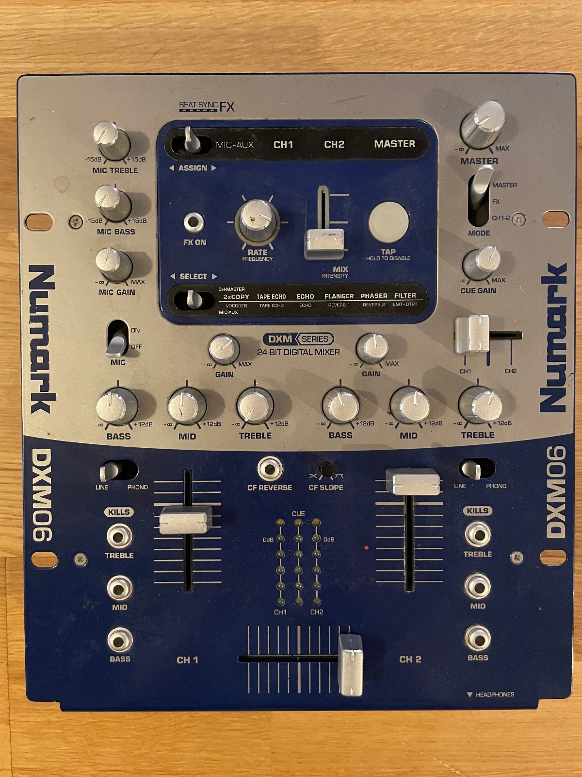 Numark DXM06 2-channel digital DJ mixer