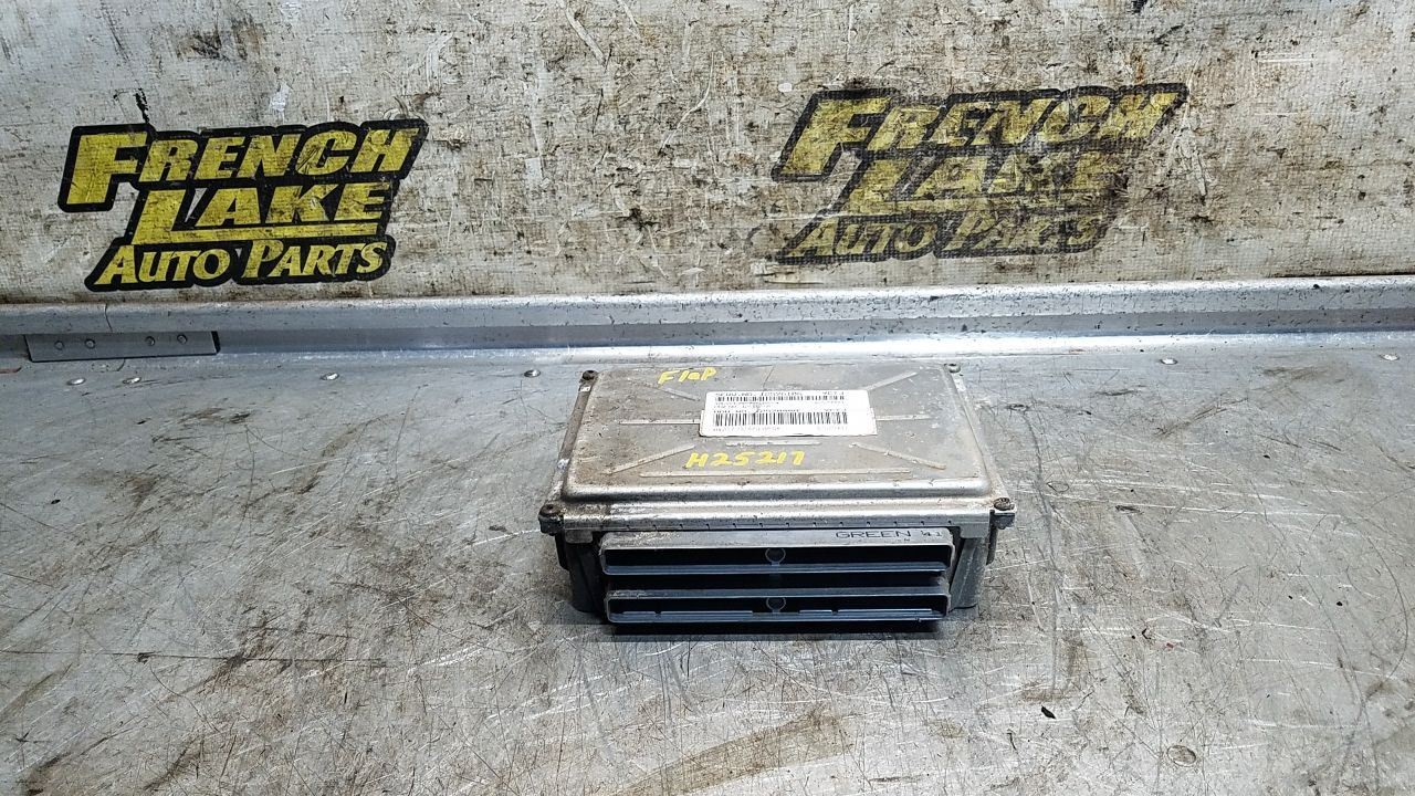 ECM Electronic Control Module ID 12576106 Fits 2003 SILVERADO 1280747