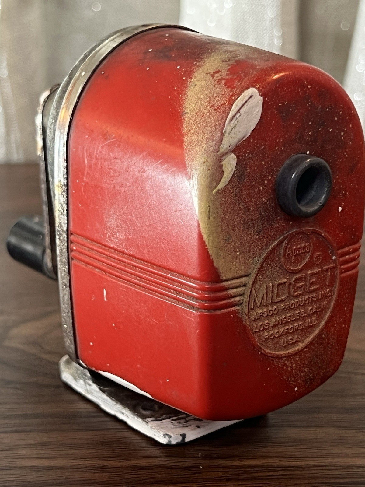 Vintage Red Pencil Sharpener Apsco Midget Desk or Wall Mount Old School