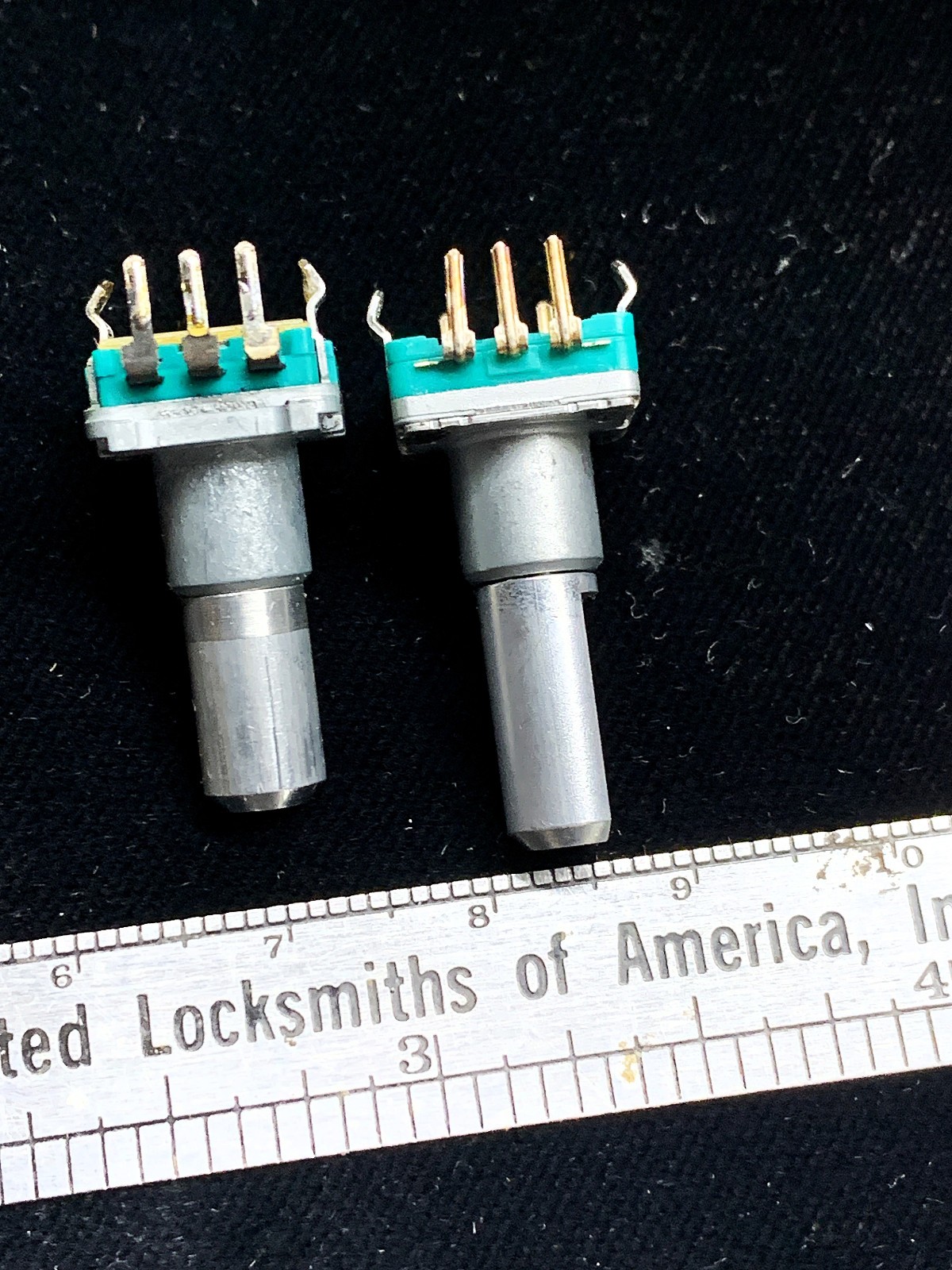 Alinco DX-70 Series Multi Function Encoder  NOS Alinco discontinued part