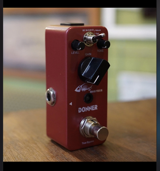 Donner Morpher Distortion Pedal Classic 80s Metal Guitar Effects Pedal 3 Modes