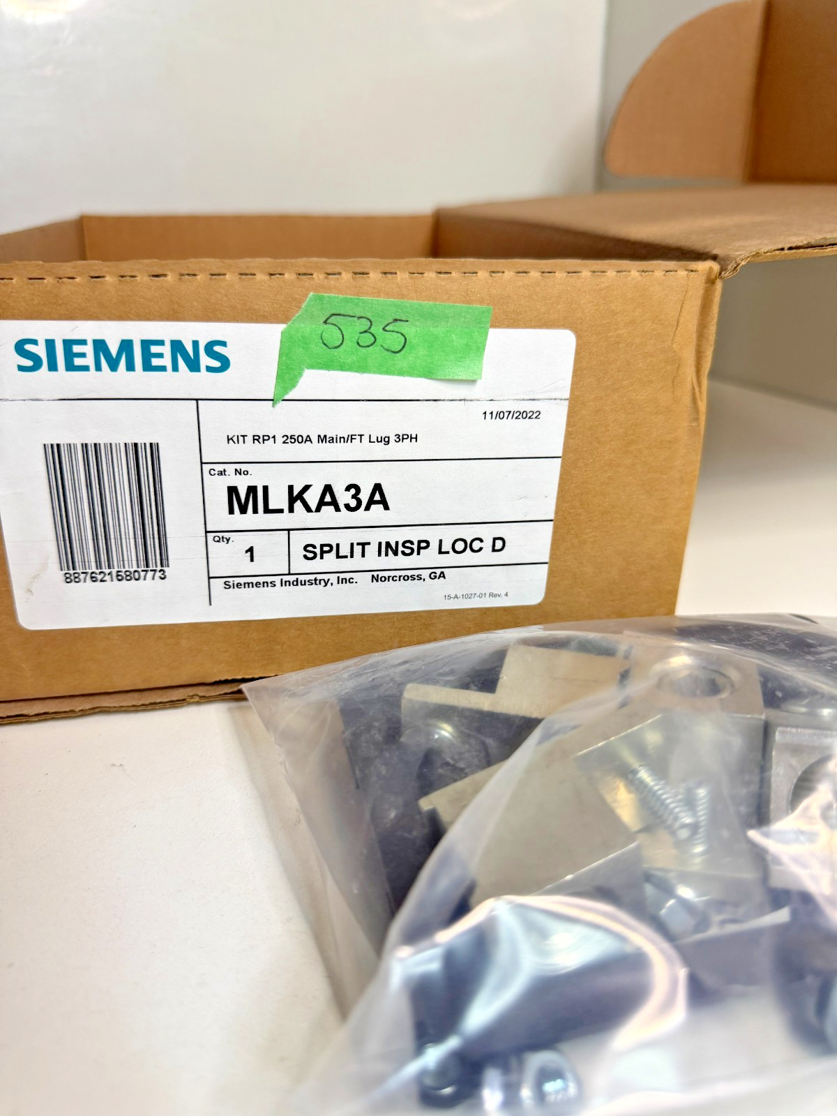 NEW IN BOX SIEMENS MLKA3A , KIT RP1 250A MAIN FT LUG 3PH