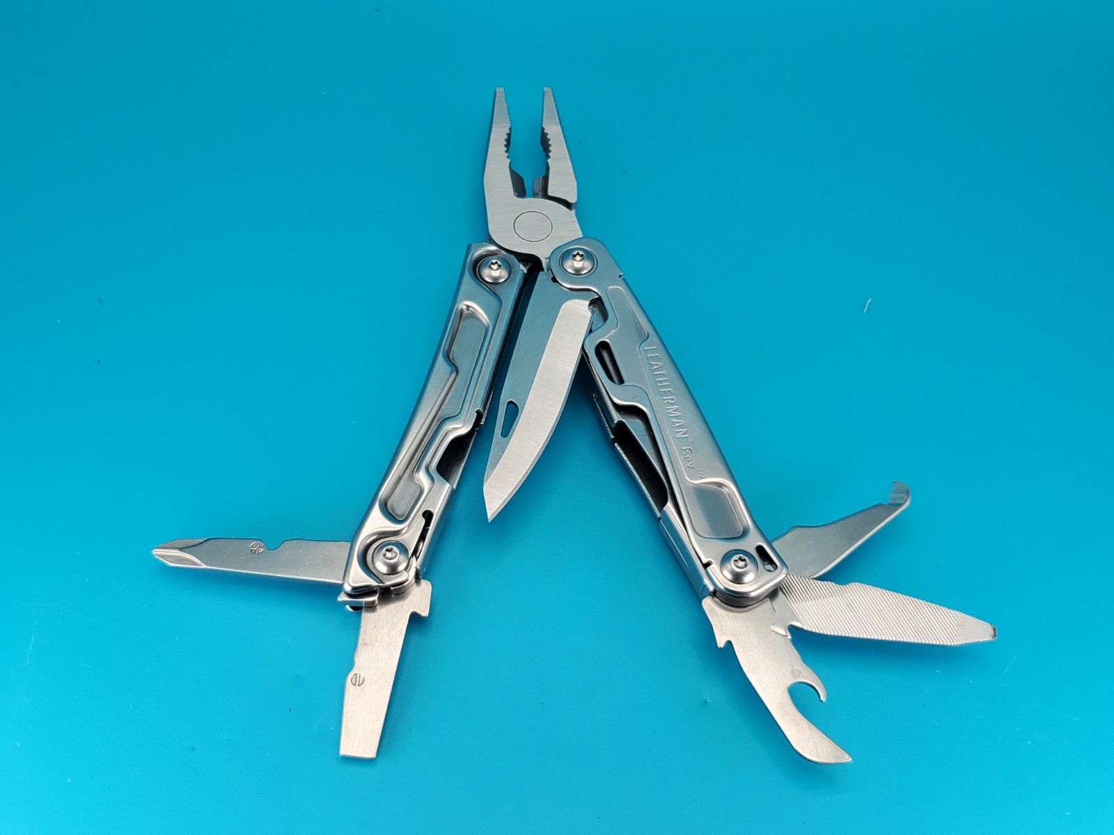 Leatherman Rev 3.8" Multi-Tool, Stainless!