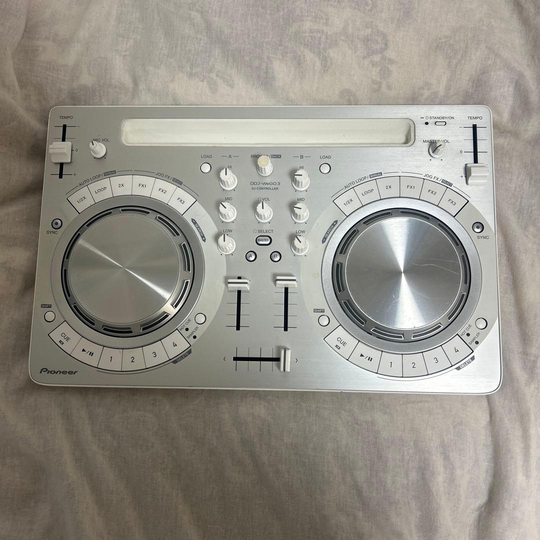 Pioneer DDJ-WEGO3-W White USB DJ Controller w/ AC Adapter & USB Cable Tested