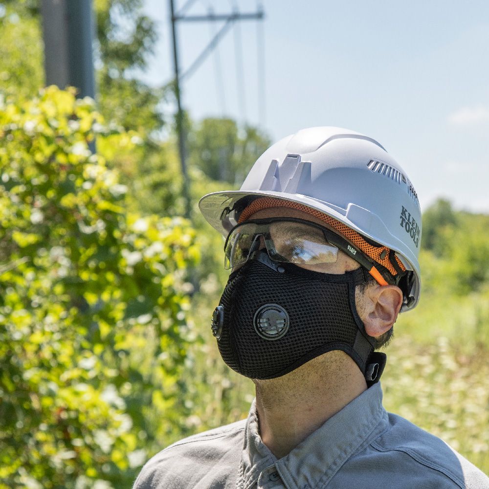 Klein Tools 60442 Reusable Face Mask with Replaceable Filters