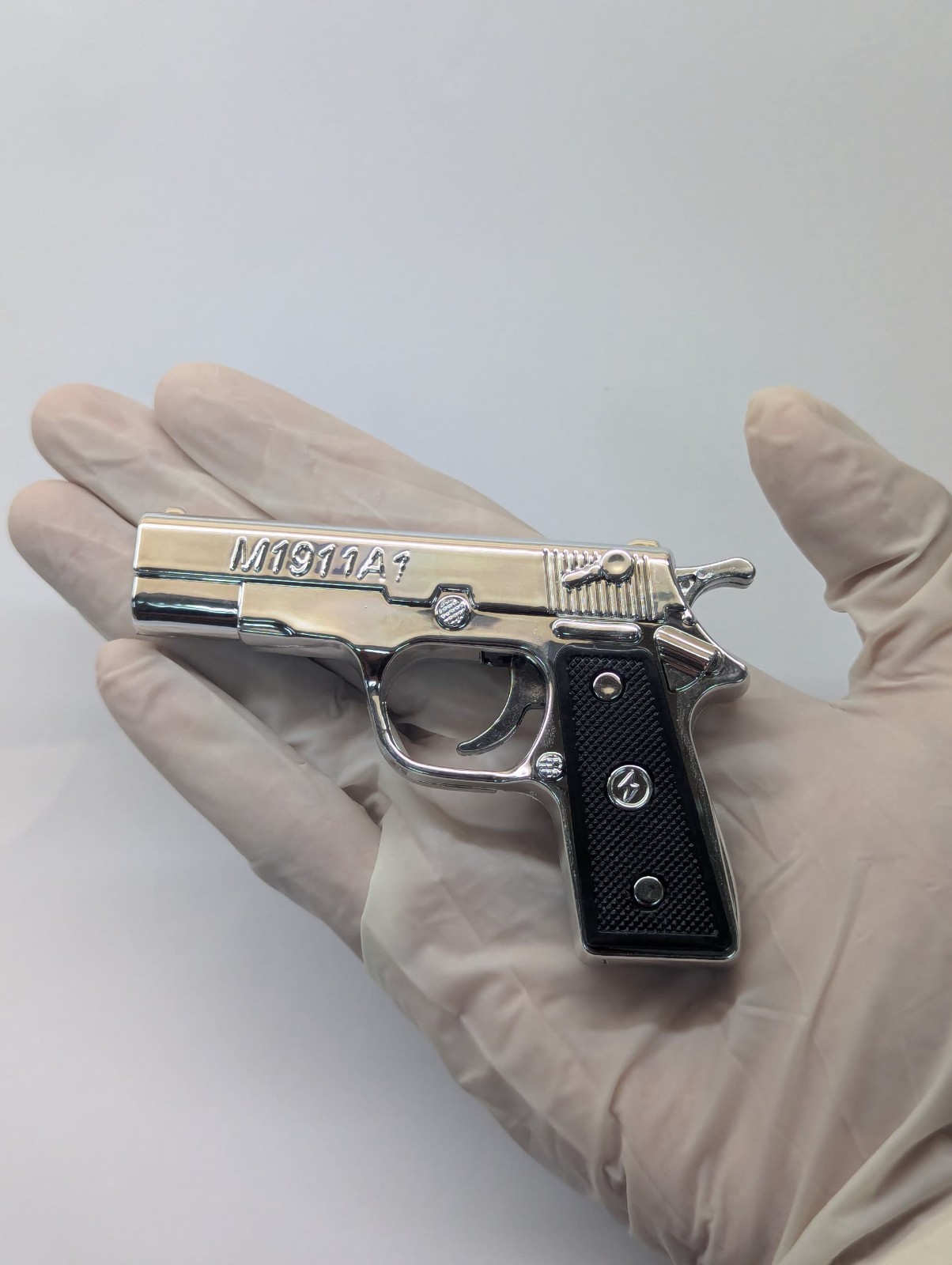 M1911A1 Mini Gun Keychain Laser Pointer, LED Flashlight 1/6 Scale
