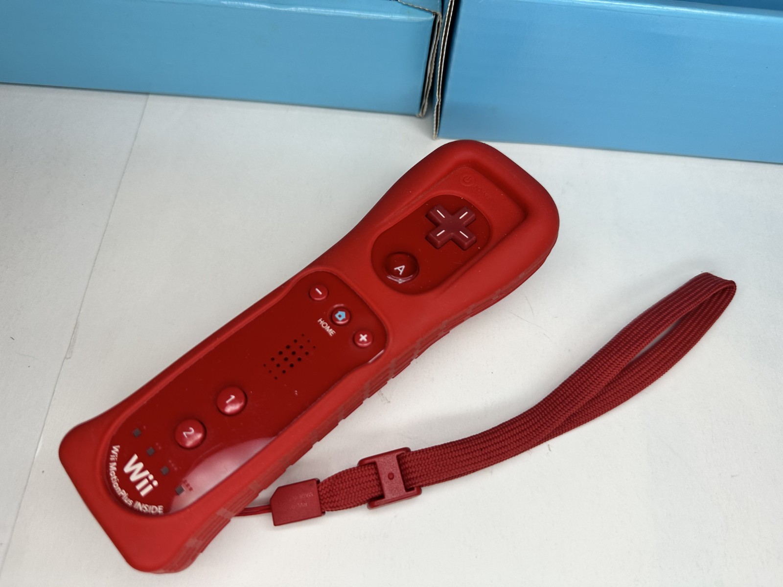 Nintendo Wii Red Console Mario 25th Anniversary Edition w/2 Games CIB Tested