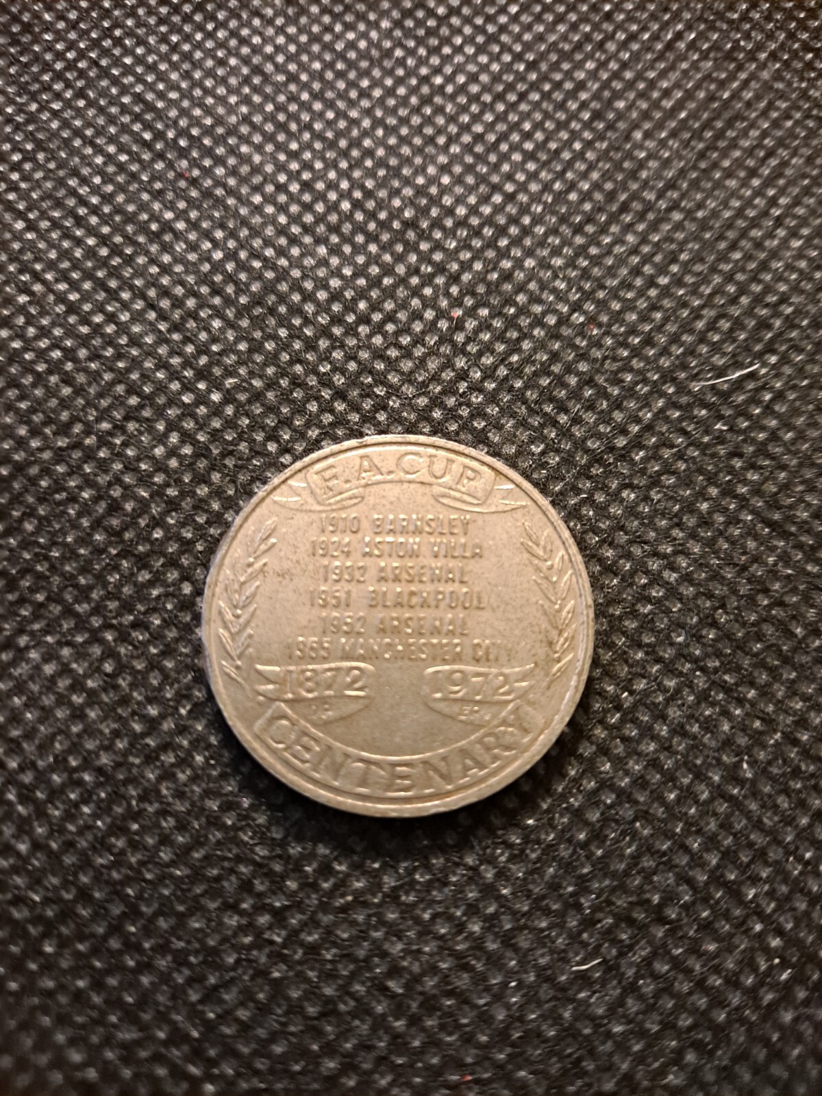 NEWCASTLE UNITED FACUE CENTENARY TOKEN! e7462UXX