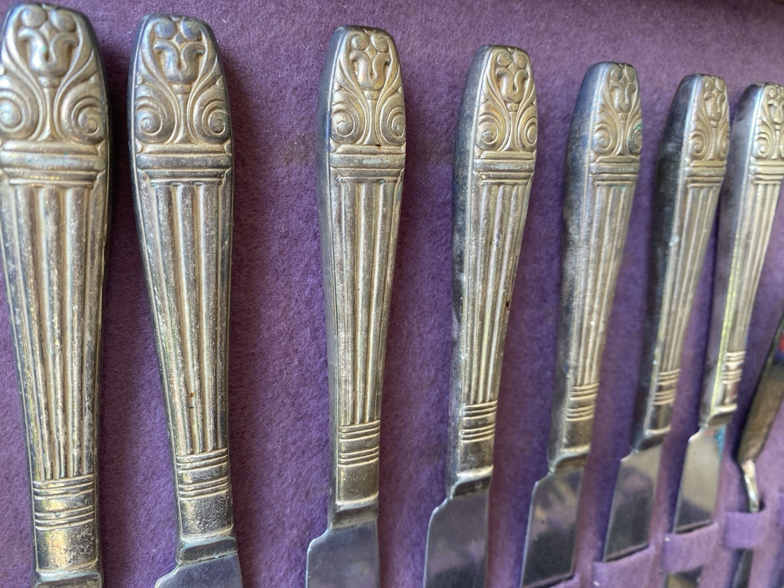 Harmony House Maytime AA+ Silverplate Flatware Set 47pc w/ Case