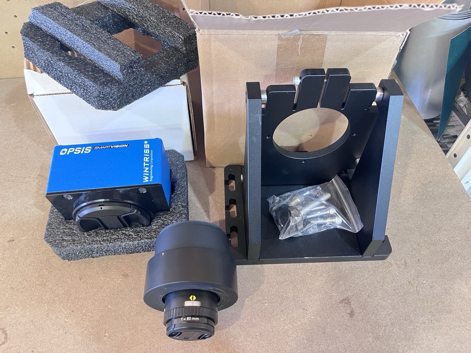 Wintriss OPSIS 8000M Line Scan Camera Rodenstock 80mm Lens Bracket Kit