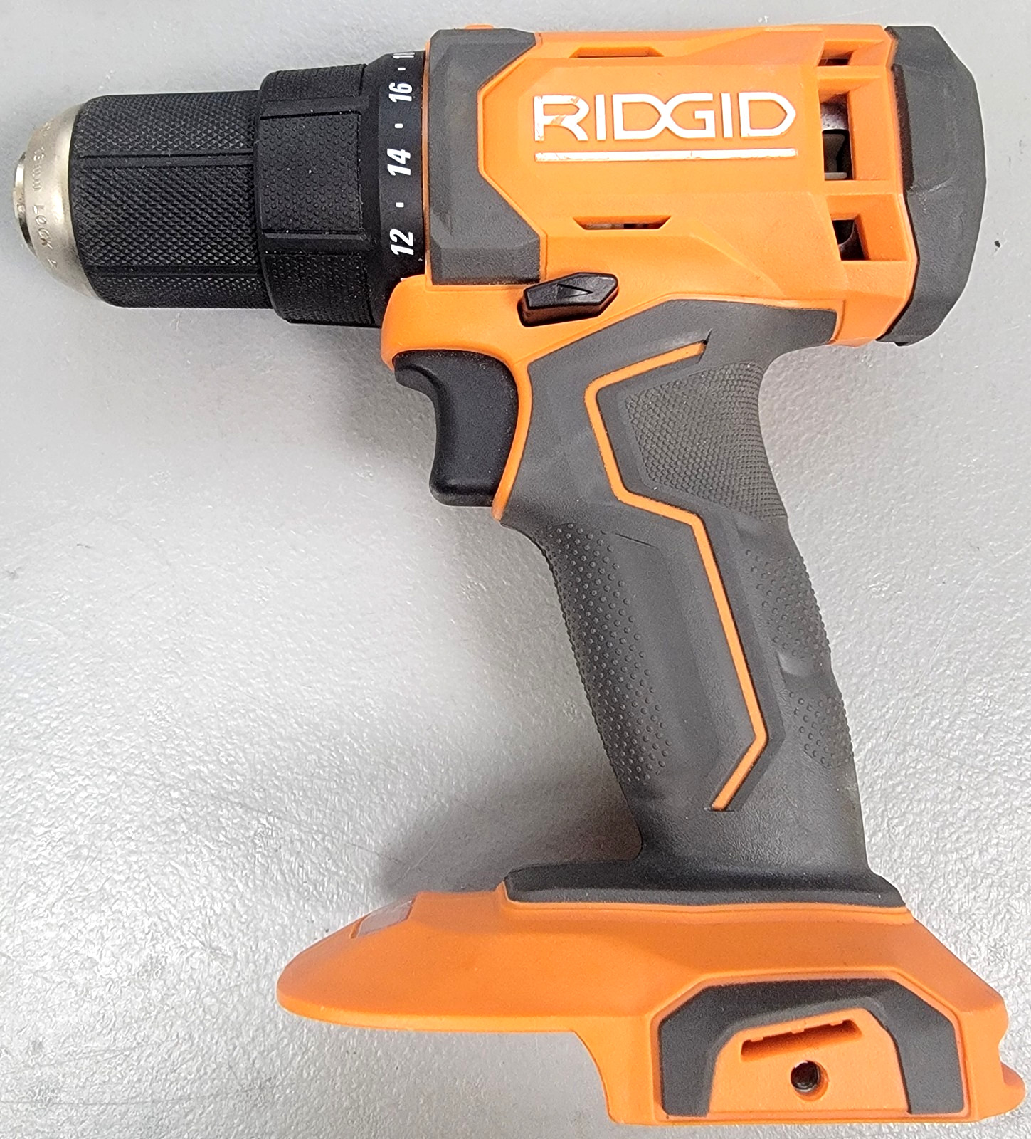 RIDGID R86001 18V Cordless 1/2" Drill/Driver (Tool Only) Pre-Owned Exc. Cond.