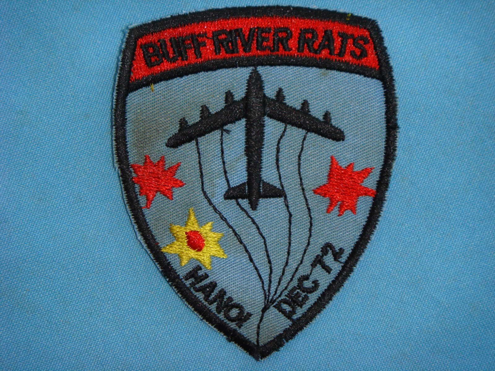 VIETNAM WAR PATCH, USAF  BOMBING OPS BUFF RIVER RATS HA NOI DEC. 1972