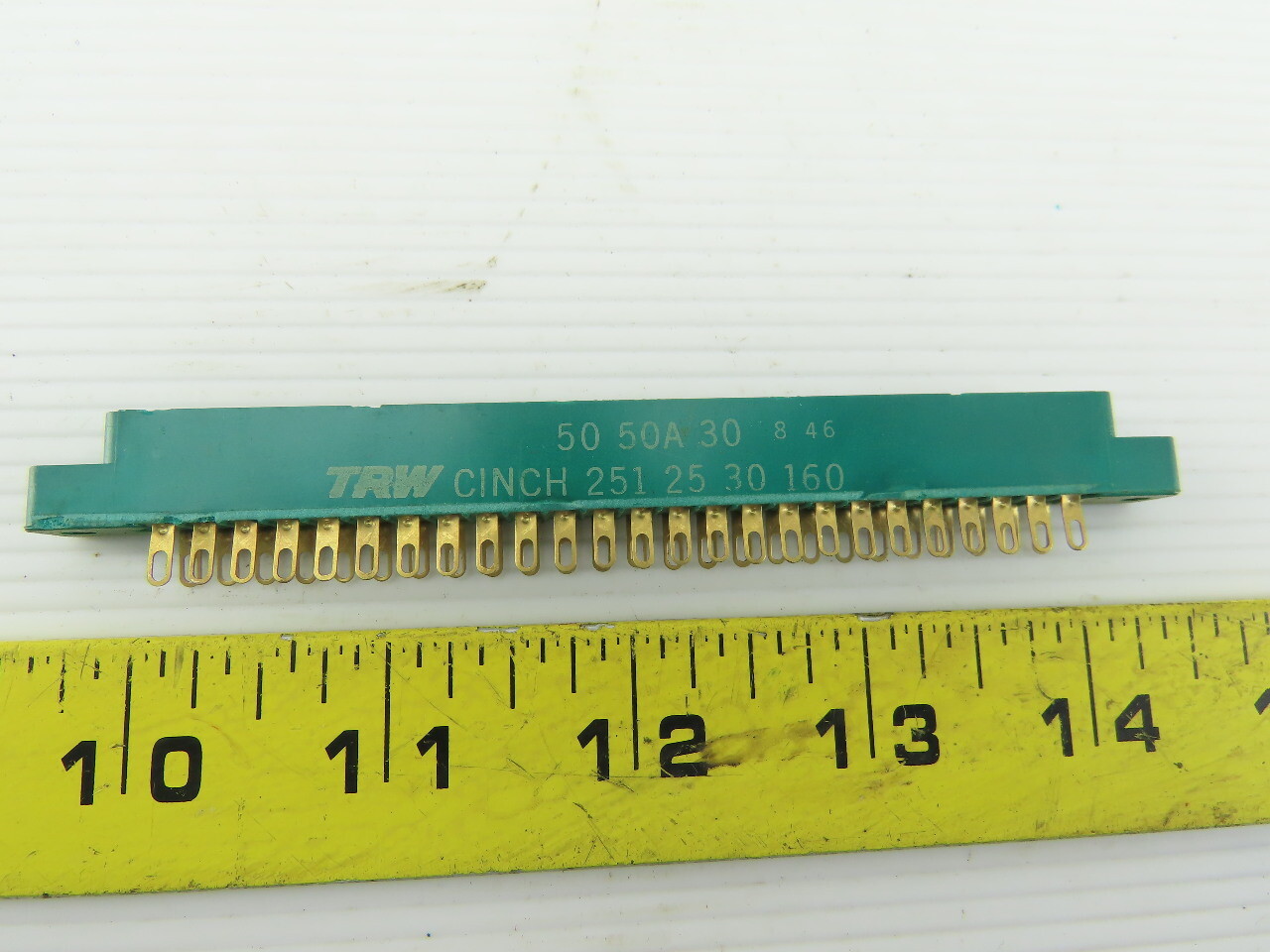 Cinch 251-25-30-160 50-50A-30 50 Solder  Eyelet Dual Female Edge Connector