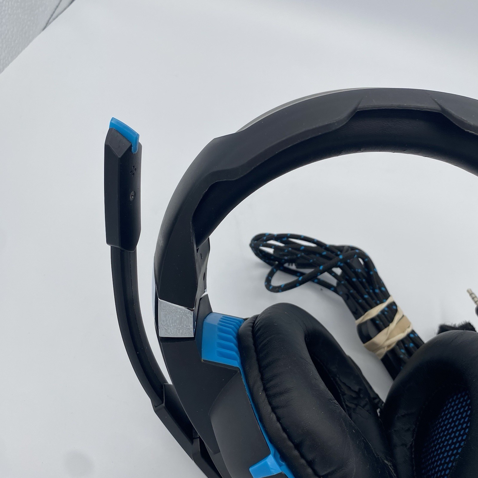 Phenom Gaming Headset Blue/Black LED Dark Light/Microphone MI-VGH13
