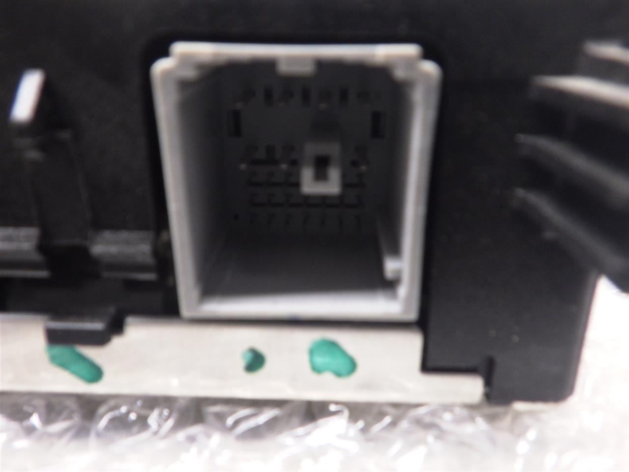 GMC Acadia 2020-2023 Telematics Interface Module Left Dash 84721683 5591