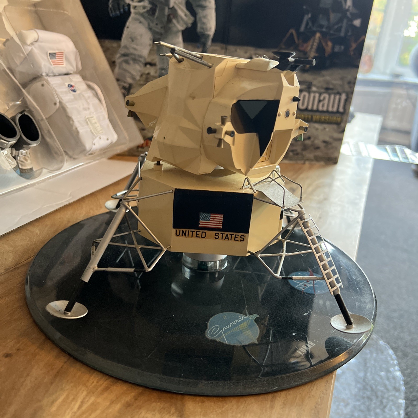 Apollo 11 Lunar Module Grumman Contractors Model Nasa Space memorabilia