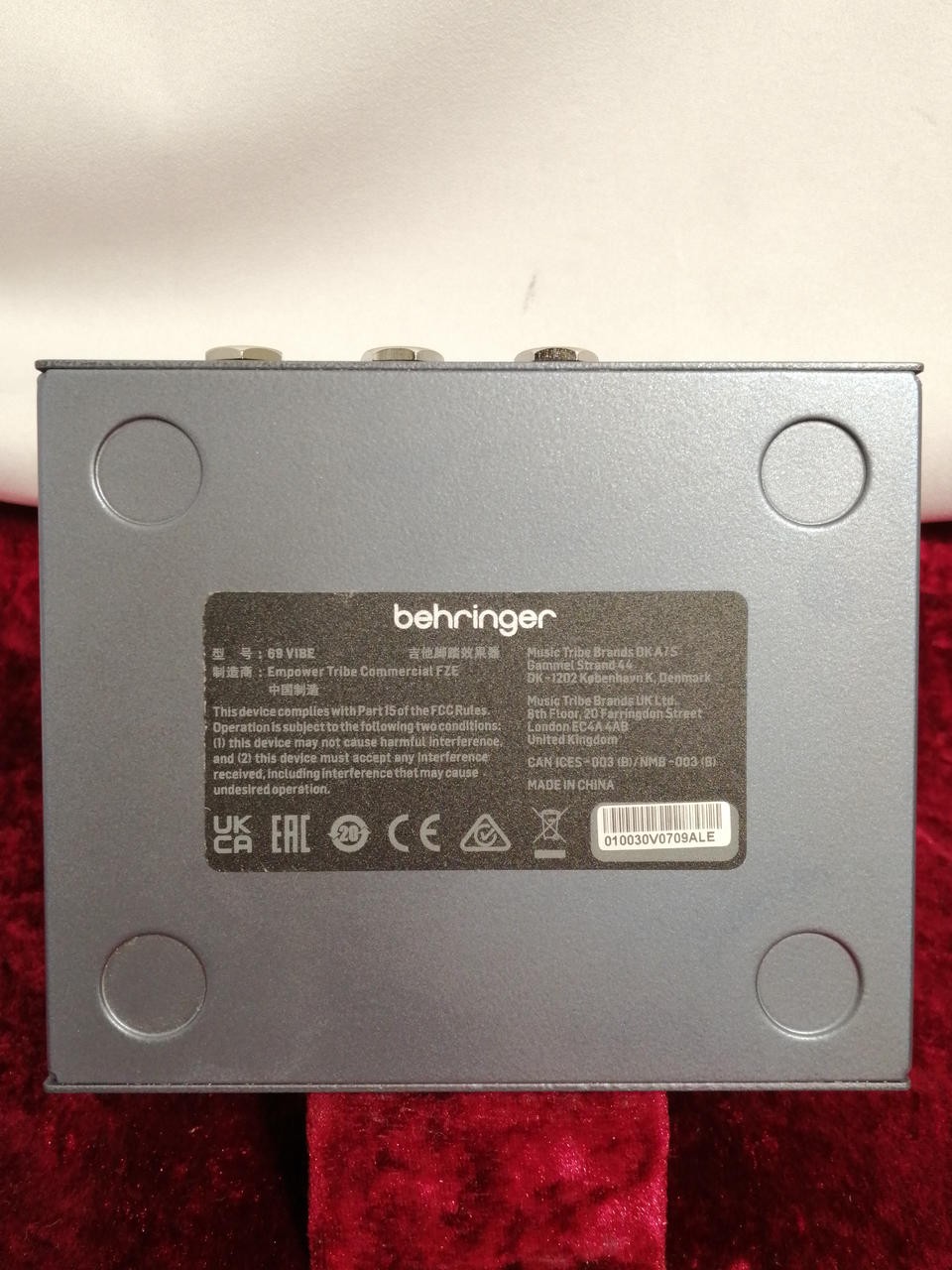BEHRINGER 69VIBE Model
