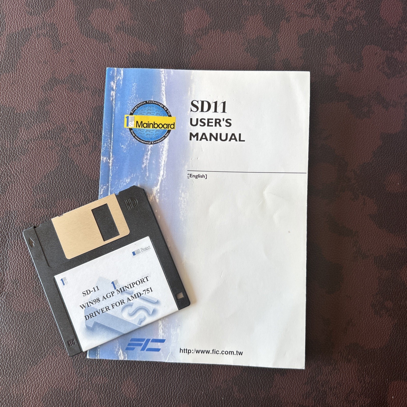 SD-11 WIN98 AGP Miniport Driver For AMD 751 (3.5 In) and User’s Manual