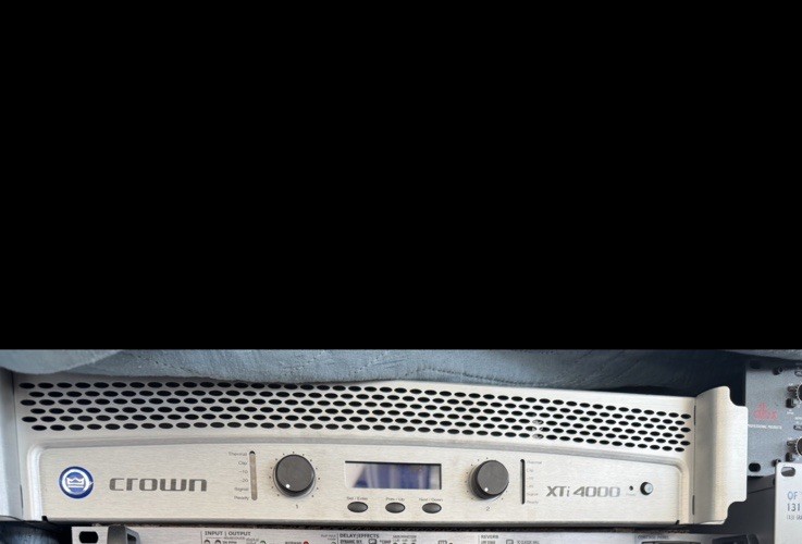 Crown XTi 4000 2-Channel Rack Mountable Power Amplifier Built-in DSP Silver