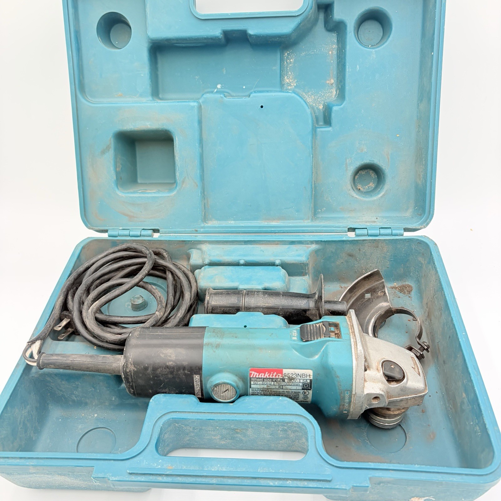 MAKITA 9523NBH 4” Corded Angle Grinder Tested w/ Case Guard Side Handle