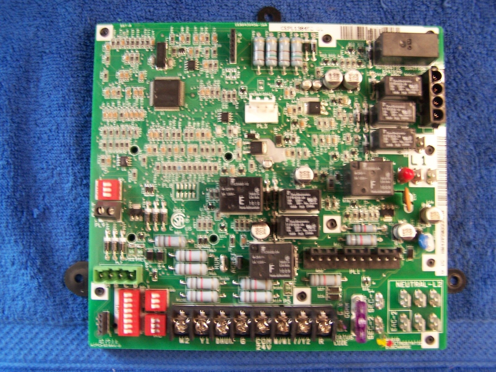 New Carrier Bryant HK42FZ022 V-15 OEM Control Board New Old Truck Stock