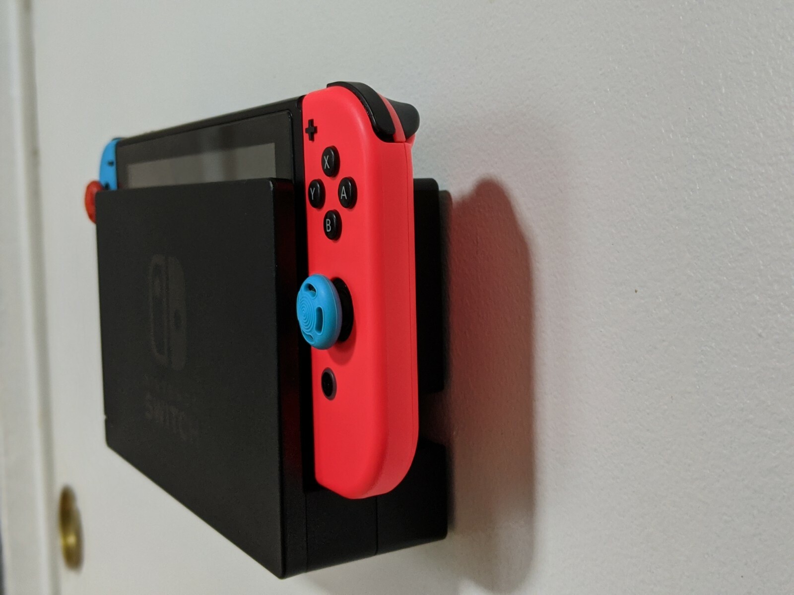 Floating Nintendo Switch Dock Wall Mount