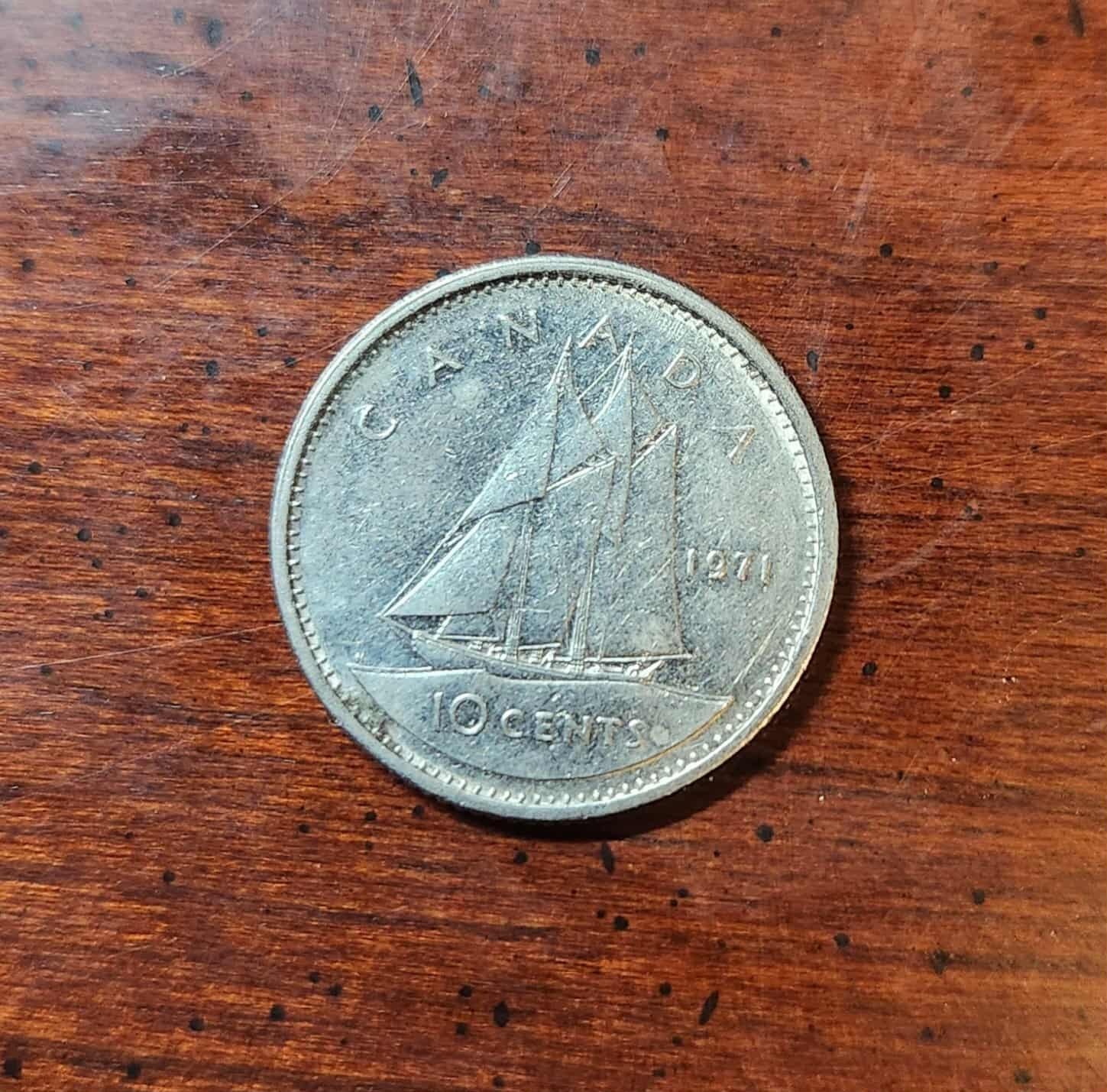 Canada 10 Cent Coin 1971 Queen Elizabeth II