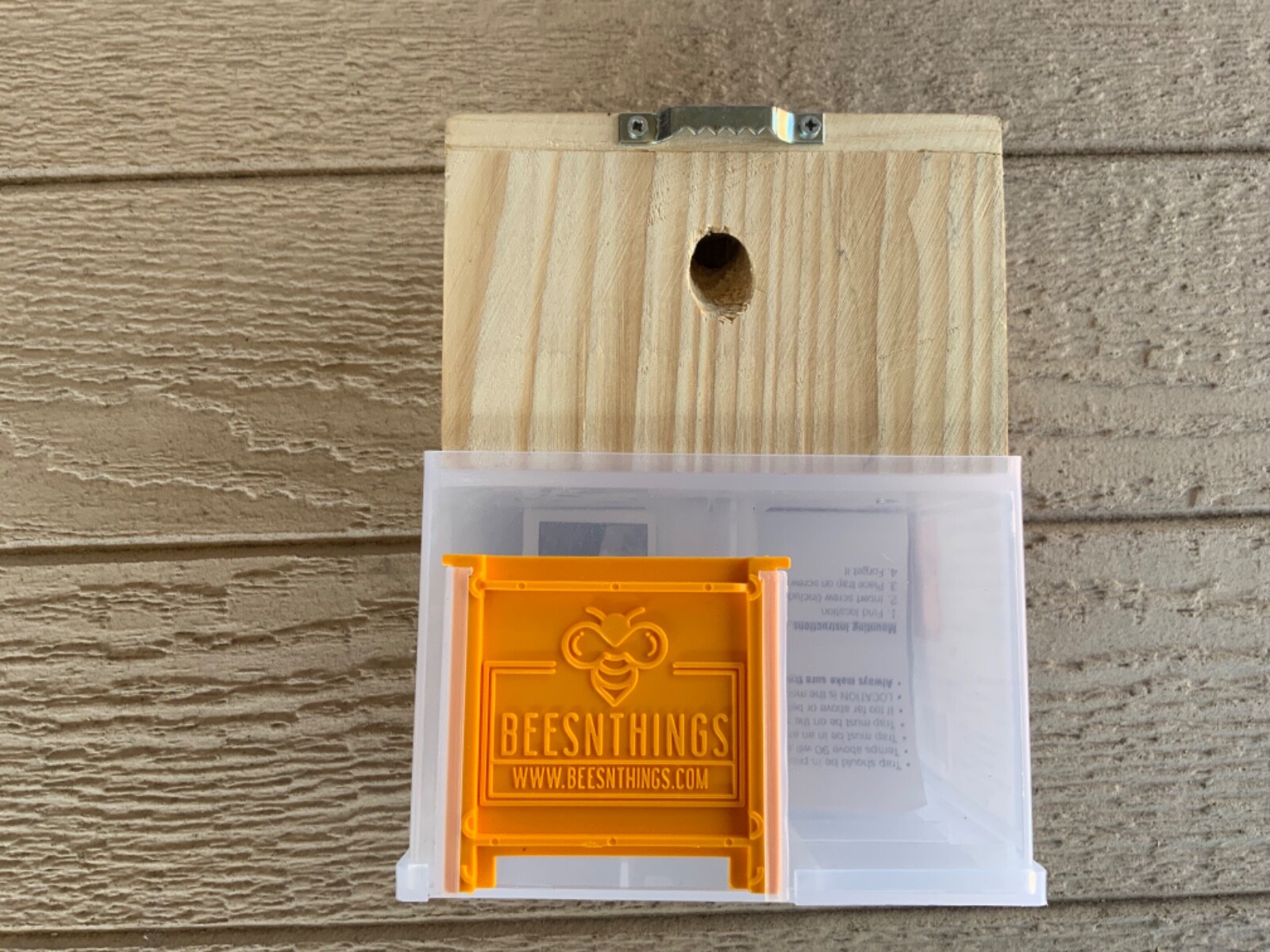 Bees N Things Outdoor Carpenter Bee Hanging Trap with 15 ft. Coverage