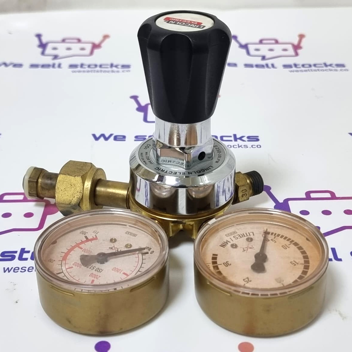 LINCOLN ELECTRIC LE250-30LPM Gas Flow Regulator