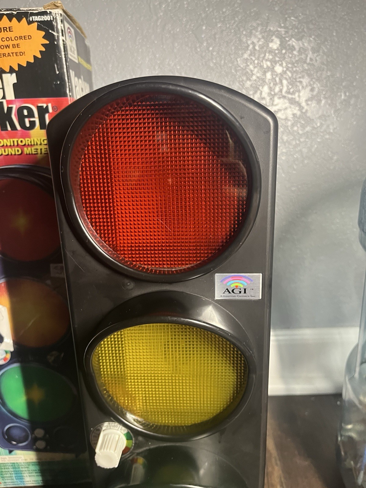 ORIGINAL TAG2001 YACKER TRACKER SIGNAL LIGHT SOUND METER