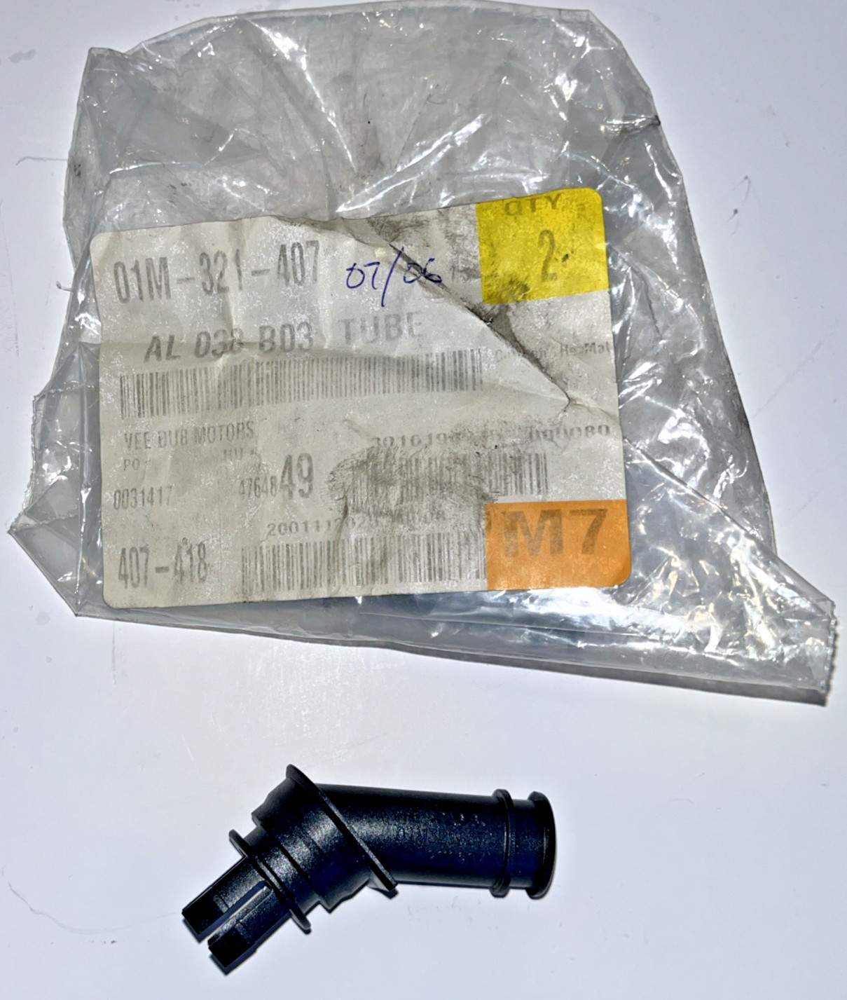 Genuine Volkswagen Tube 01M-321-407 Filler Tube for Transmission on Jetta Beetle