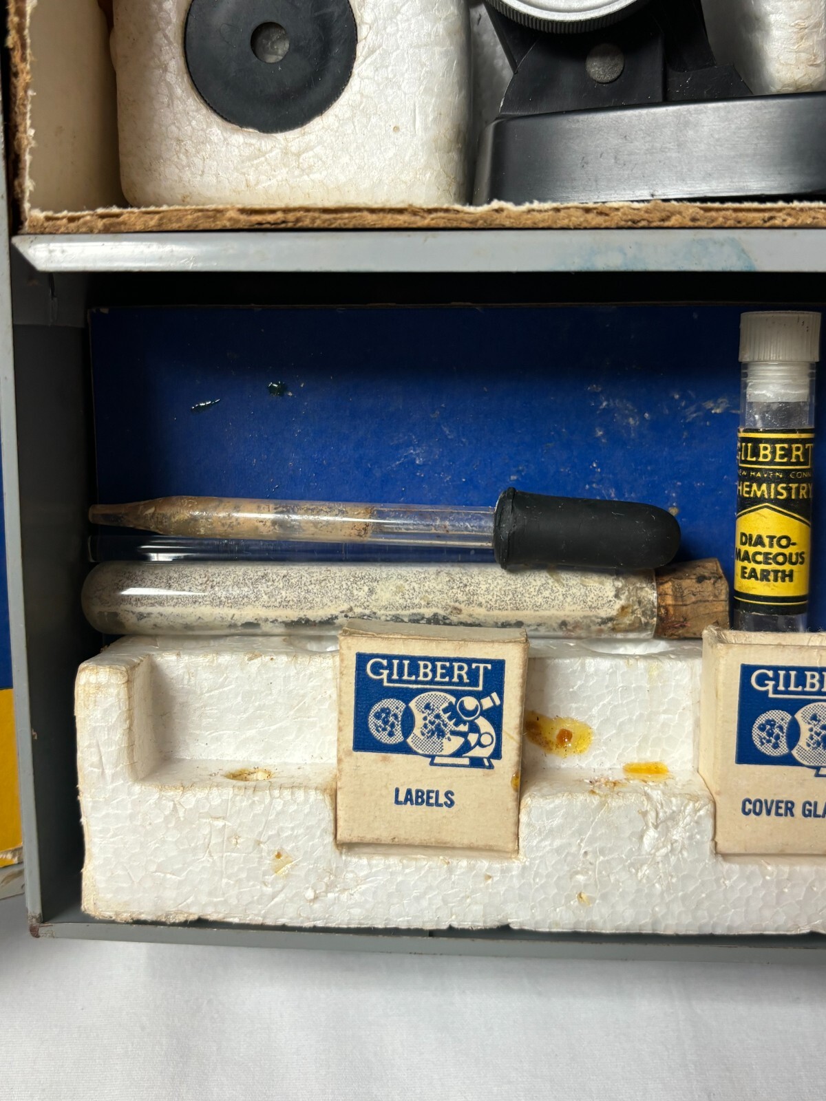 Gilbert Microscope and Lab Set Metal Case With Original Booklet And Accessories
