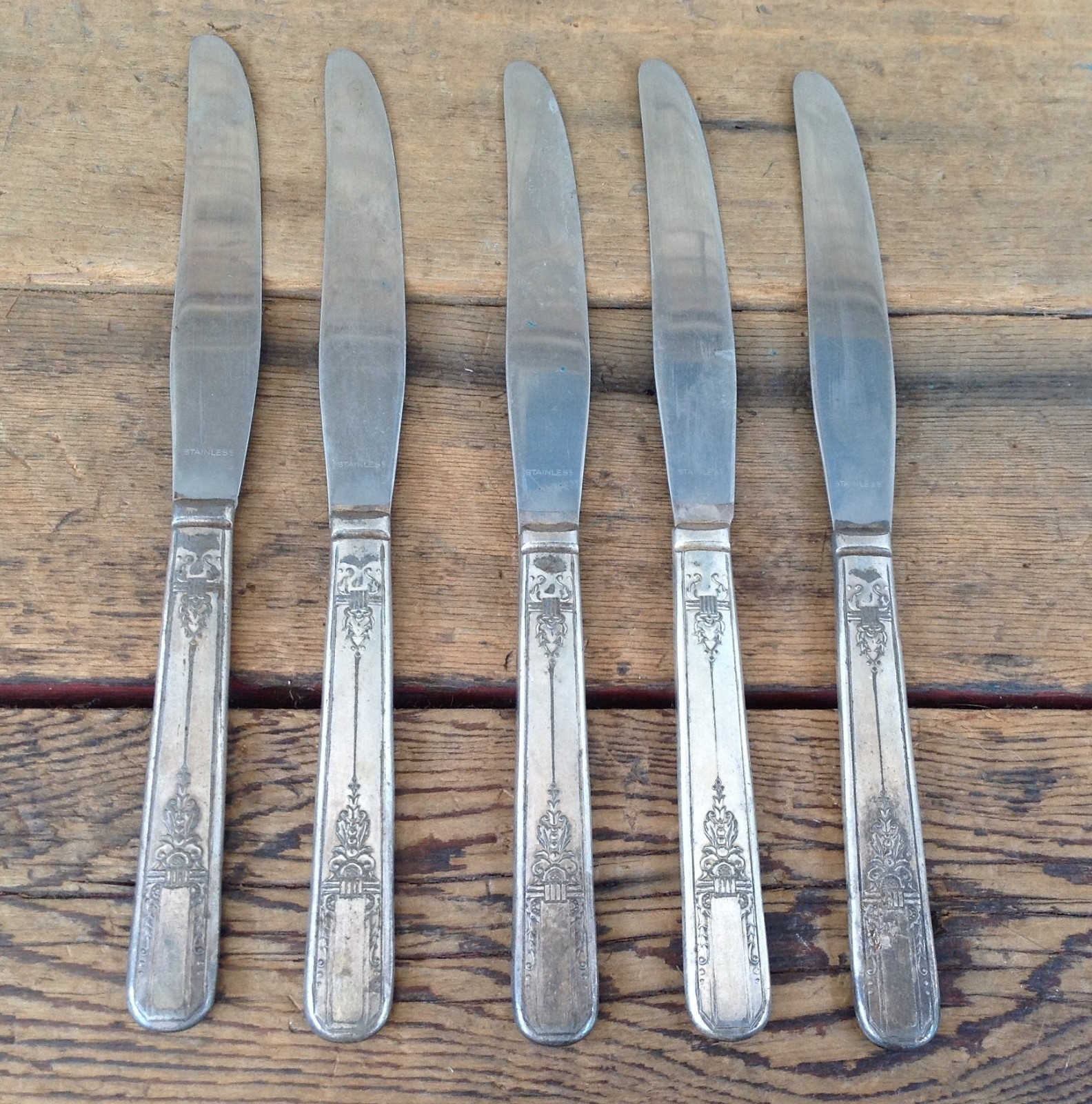 Set of 5 Silverplate Butter Knives