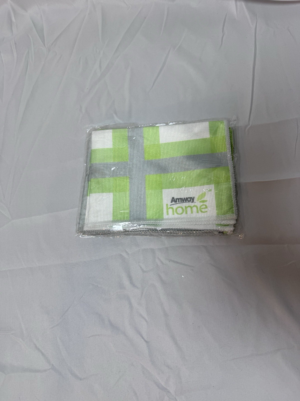 Amway Home Cleaning Cloths 3-Pack – Sealed – 85% Polyester / 15% Polyamide Blend