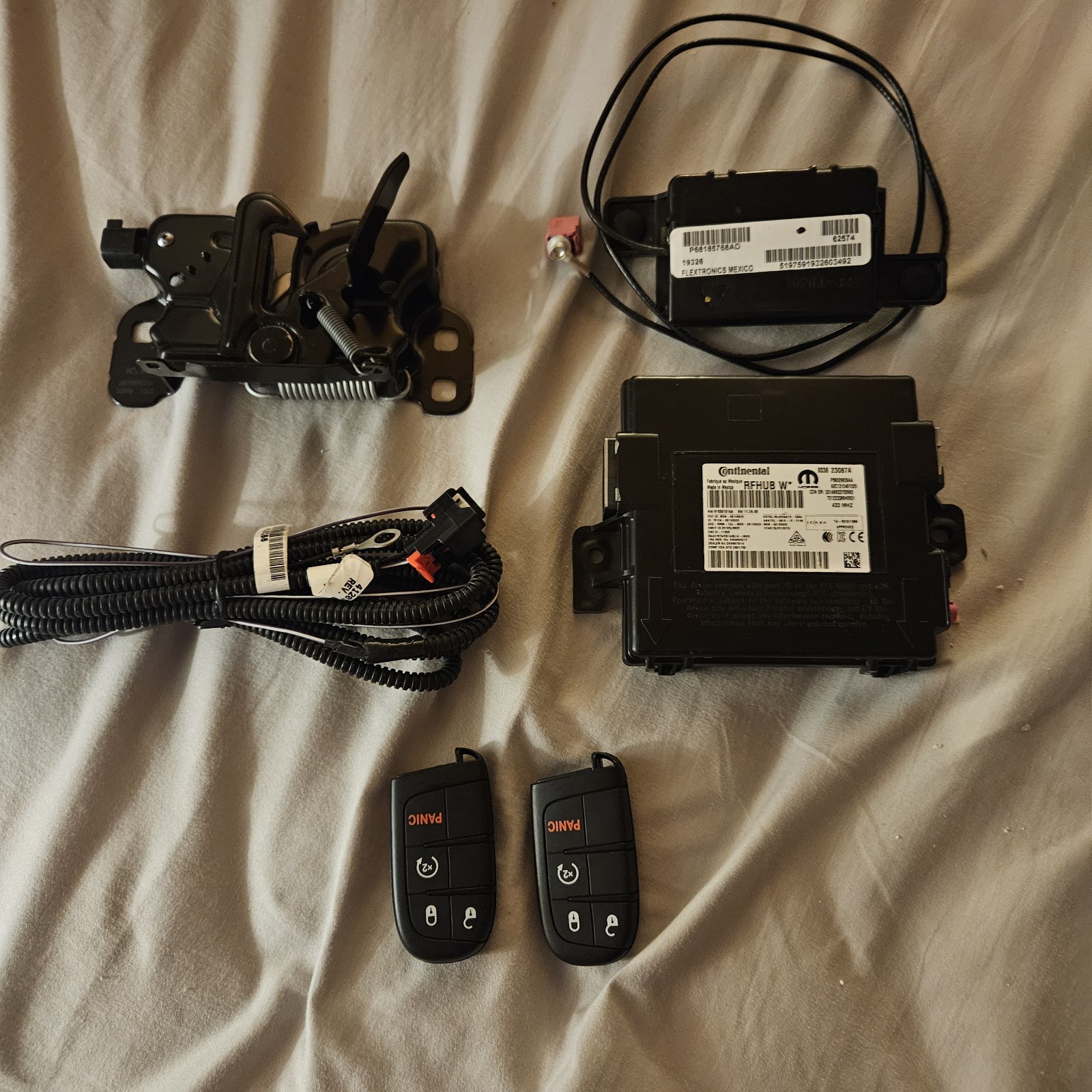 GENUINE MOPAR 2019 DODGE DURANGO REMOTE START KIT OEM 82216067AA