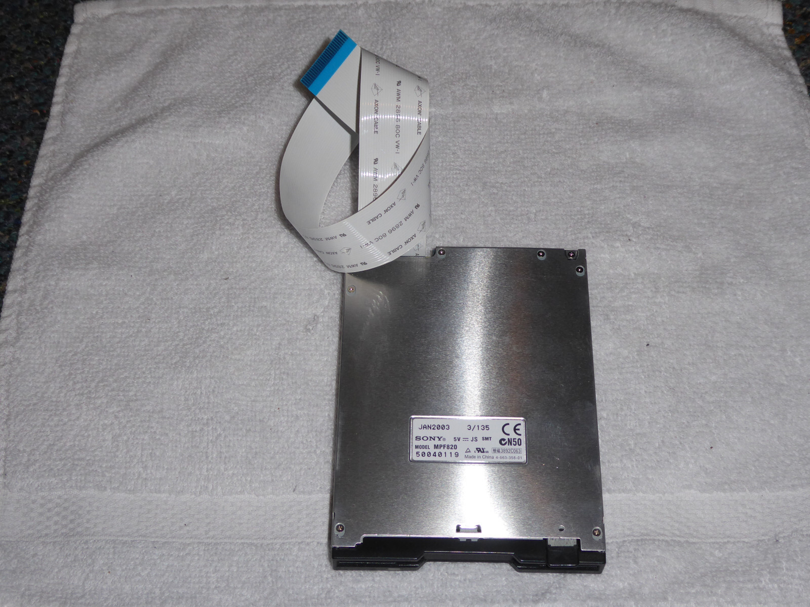 Sony MPF820 1.44MB Floppy Drive 0GJ309 GJ309 P9566 0P9566 with Cable