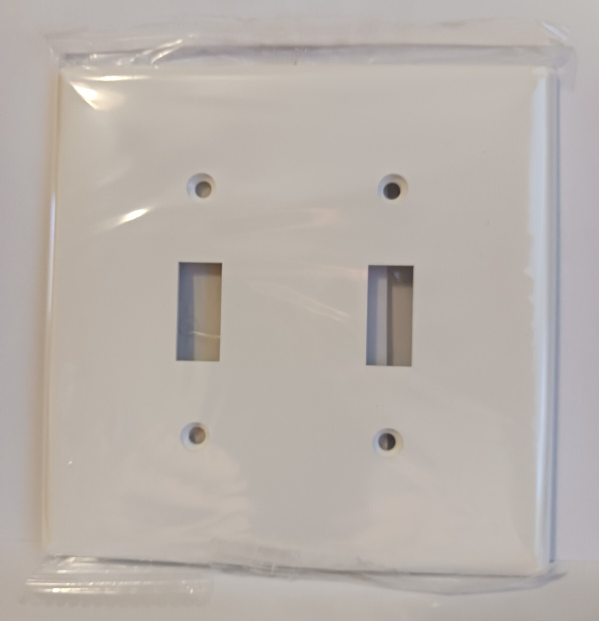 White Plastic Double Toggle Switch Plate Cover, Jasco, Lot of  Qty 4
